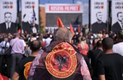 Protest u Prištini zbog presude Tačiju i drugim liderima OVK