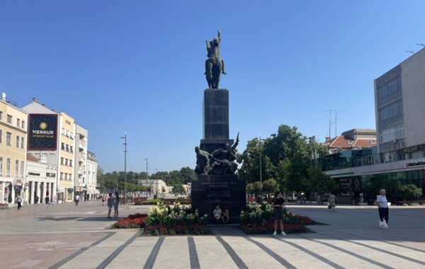 Slučaj pištolja i spiska za odstrel u školi u Nišu, roditelji zabrinuti, škola i nadležni tvrde „da se nije desilo“