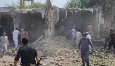 Bombaški napad na džamiju u Pakistanu, poginulo najmanje 17 ljudi