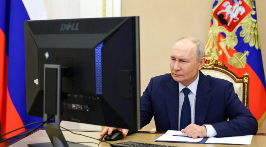 Putin glasao; Rusija bira novu Državnu dumu