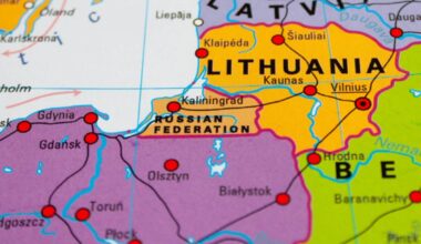 Drama na Baltiku! Rus (68) preplivao ledenu reku da pobegne od Putinovog režima, Litvanci ga ekspresno vratili nazad