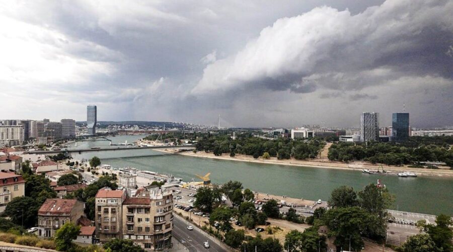 Danas oblačno ali toplo, evo gde se očekuju padavine: Vremenska prognoza za subotu 19. septembar