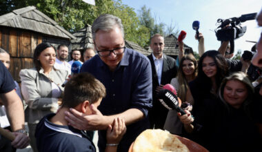 Vučić u Velikoj Plani: Uskoro rekonstrukcija srednjoškolskog centra i Doma zdravlja
