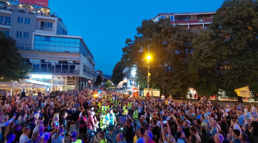 „Čuvari Ustava“ stigli u Kraljevo (VIDEO)