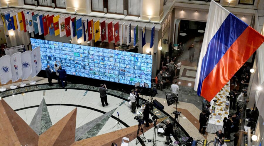 Jedinstvena Rusija ubedljivo vodi, rekordna izlaznost na izborima – propao ukrajinski pokušaj ometanja