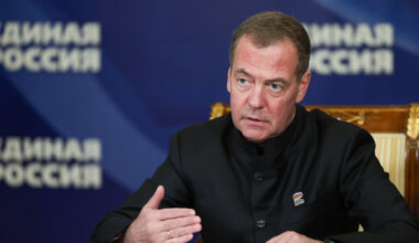 Medvedev: Protivnik uložio ogromne napore da ugrozi izbore u Rusiji