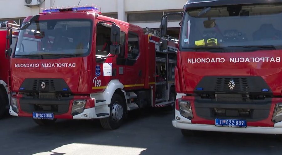 U požaru u Novom Sadu jedan stan potpuno izgoreo – evakuisane 32 osobe