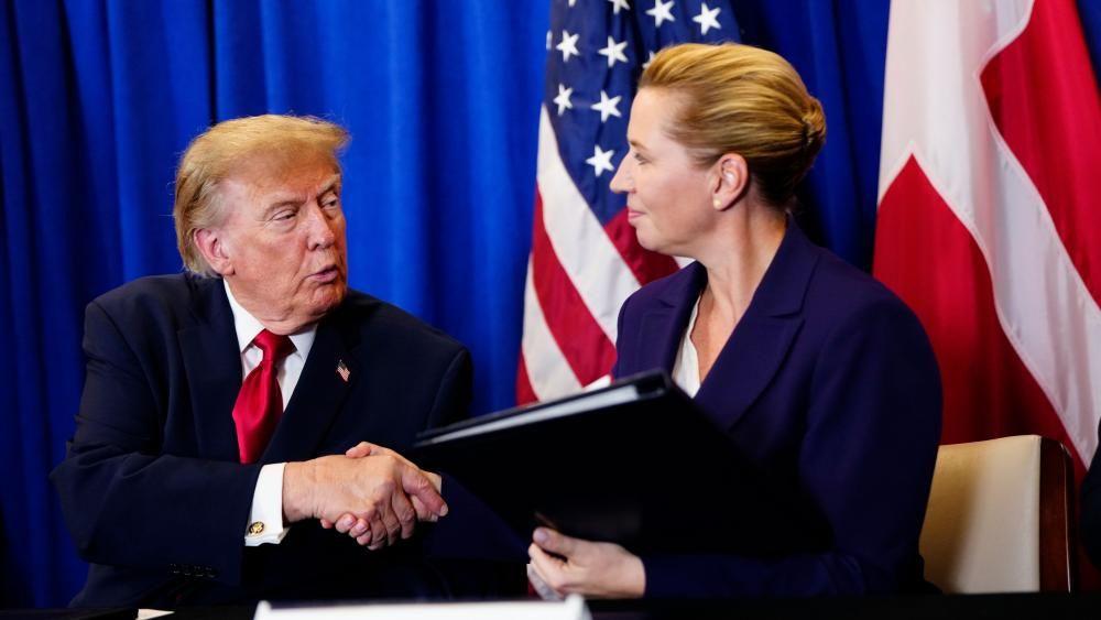 tramp i danska premijerka mete frederiksen