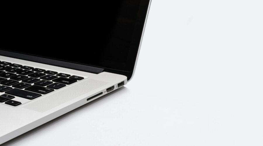 MOR: Srbija pred izmenama Zakona o radu radi zaštite hiljada digitalnih platformskih radnika