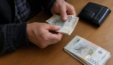 Nema roka za podizanje 6.000 iz Akcionarskog fonda, za isplate iz budžeta godinu dana