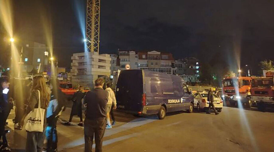 Prvi snimci sa lica mesta: Pogledajte kako trenutno izgleda gradilište na kojem se obrušio potporni zid (video)