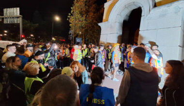 (Foto) Studenti biciklisti stigli u Niš, doček organizovan kod suda