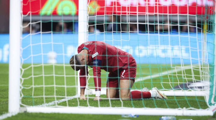 Kristijano Ronaldo se bruka u dresu Portugala: promašio sve u Lisabonu, selektor morao da mu skrati muke