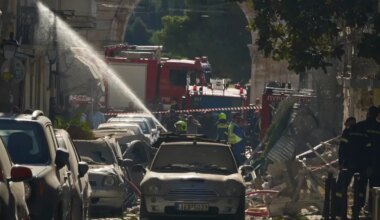 Snažna eksplozija probudila stanovnike Atine, povređena jedna osoba (FOTO)