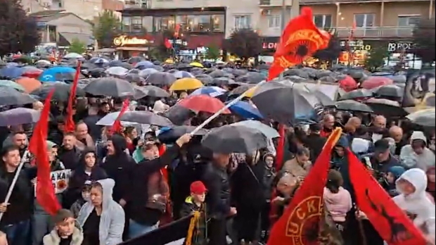 Protesti Albanaca u 14 gradova na KiM zbog presuda bivšim vođama tzv. OVK