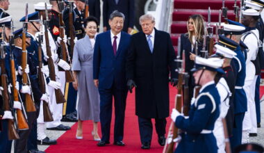 “Svaka pomoć Kine Iranu je potpuno neprihvatljiva”! Američki ambasador: Tramp jasno stavio do znanja Siju, Vašington dobio uveravanja Pekinga