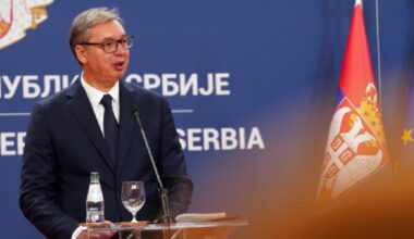 Predsednik Vučić čestitao srpskim bokserima na osvojenim medaljama na Evropskom prvenstvu