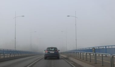 AMSS upozorio na mokre kolovoze i maglu