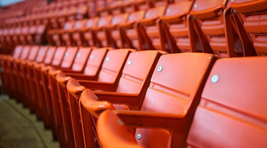 UEFA kaznila Partizan sa 42.000 evra i zatvaranjem dela stadiona zbog ponašanja navijača