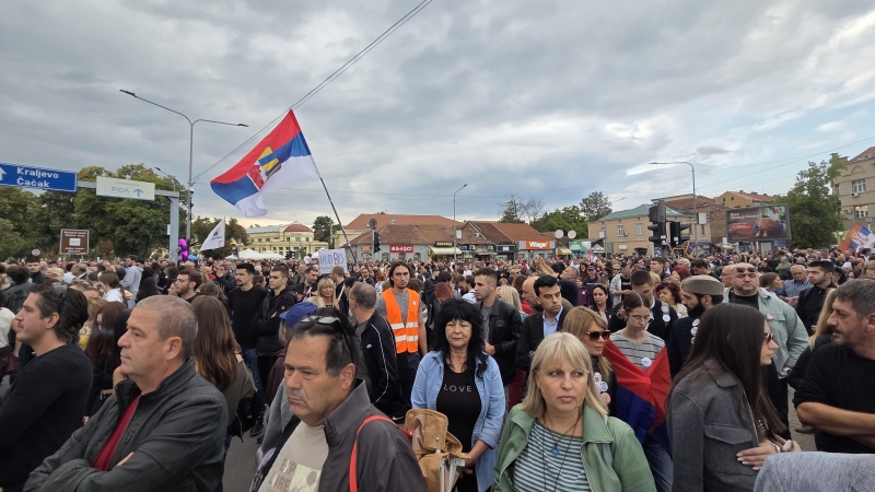 SKUP BROJ 3 održan u Kragujevcu: Dočekani biciklisti “Čuvari Ustava”, predstavljeni kandidati Studentske liste (FOTO)