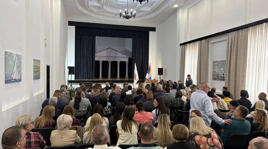 “Majka je verovala u mene više nego ja u sebe”: U najvećem zatvoru u Srbiji održan Festival besedništva, učestvovalo 27 takmičara