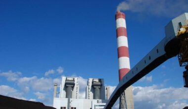 SRCE: Po smeni vlasti preispitati sumnjive energetske projekte
