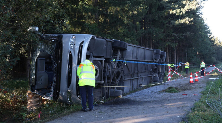 Autobus pun turista se prevrnuo na putu ka Minhenu: Ima stradalih, više teško povređenih