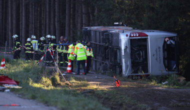 Dve osobe poginule, 19 povređeno u udesu autobusa koji je išao na Oktoberfest