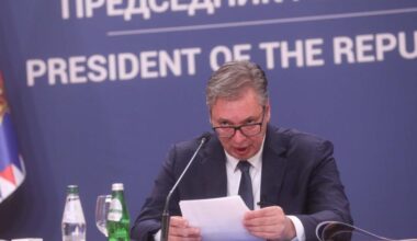 Još par sati do ostavke Aleksandra Vučića: Šta je poručio građanima Srbije putem Javnog servisa?