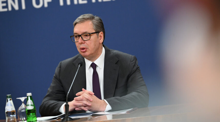 Aleksandar Vučić se večeras obraća javnosti