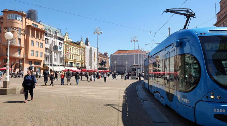 Veliki štrajk u Zagrebu: Ne radi gradska čistoća, tramvaji i autobusi nisu izašli na ulice