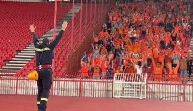 Ovo niste videli u TV prenosu! Vatrogasac prišao kavezu, Holanđani prihvatili igru – usledio šou za pamćenje! (video)