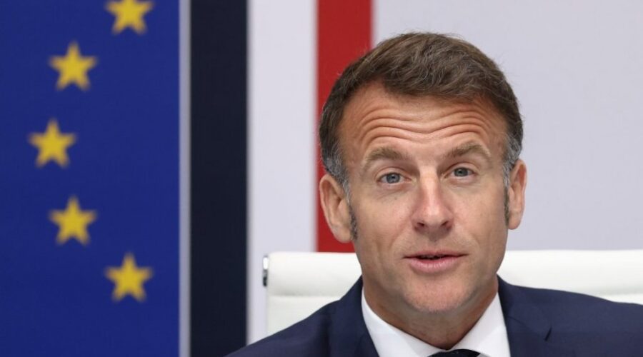 Makron:Radujem se da vidim nove zemlje koje žele da se pridruže EU, od Balkana do UKR