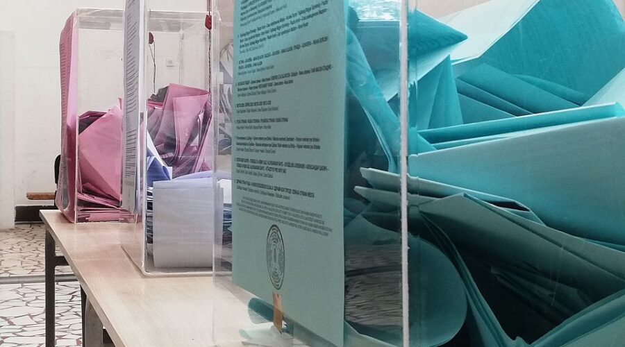 Kreni-promeni: Diplomatska predstavništva opstruišu prijave za glasanje u inostranstvu