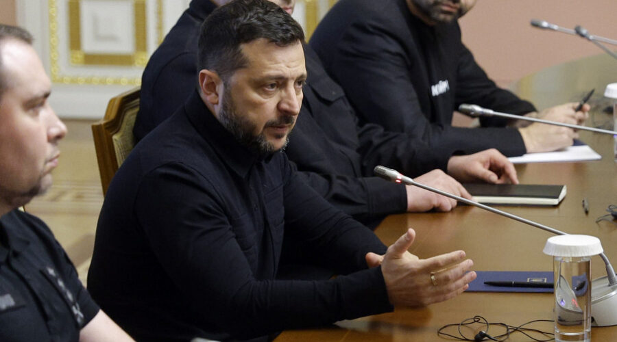 Zelenski: Ukrajina uzvratila udarima na ruska vojna i naftna postrojenja