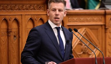 Peteru Mađaru jednoglasno ukinut imunitet! Premijera Mađarske sumnjiče za krađu telefona