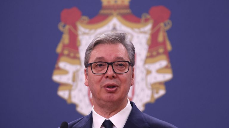 Koga je sve Vučić pomilovao kao predsednik Srbije