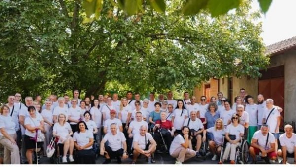20 ГОДИНА УДРУЖЕЊА ОБОЛЕЛИХ ОД МУЛТИПЛЕ СКЛЕРОЗЕ МОЈ СРЕМ: Послата снажна порука - Заједно у борби за бољи положај оболелих!