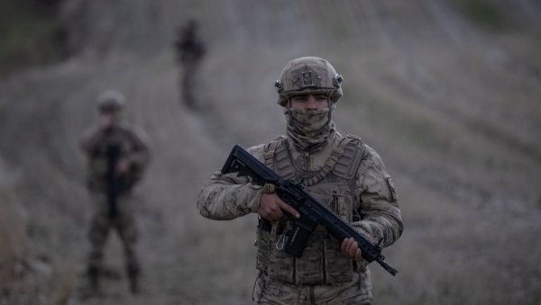 ИСТОРИЈСКИ ДОГОВОР ТУРСКЕ И ИРАКА: Анкара враћа војну базу Башика Багдаду