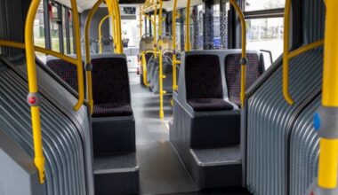 BUS SAMO ZA MIGRANTE: U Italiji bura oko besplatnog prevoza za đake