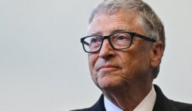 Da li Bil Gejts širi strah od AI ili njegovo upozorenje treba shvatiti ozbiljno
