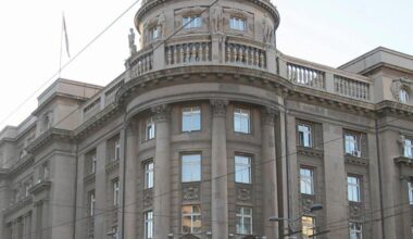 Bolne teme koristi za izbornu kampanju” oglasilo se ministarstvo nakon odluke Konakovića da “protera službenike ambasade Srbije iz BiH”: “Dodatno produbljujete podele