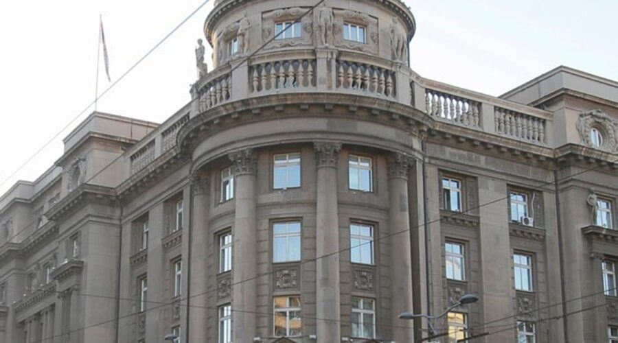 Bolne teme koristi za izbornu kampanju” oglasilo se ministarstvo nakon odluke Konakovića da “protera službenike ambasade Srbije iz BiH”: “Dodatno produbljujete podele