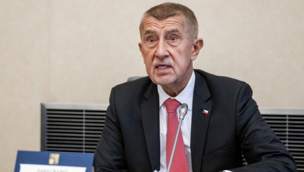 ЕВРОПА НЕСПОСОБНА ДА ЗАВРШИ СУКОБ У УКРАЈИНИ Чешки премијер: Борићу се да се овај одвратни сукоб оконча ЕВРОПА НЕСПОСОБНА ДА ЗАВРШИ СУКОБ У УКРАЈИНИ Чешки премијер: Борићу се да се овај одвратни сукоб оконча