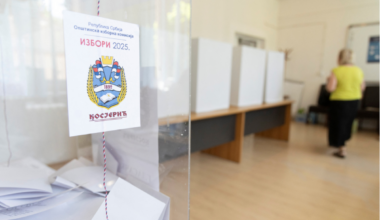 CRTA OTKRILA NOVI MODEL ORGANIZOVANJA BIRAČA: Snimci ukazuju na prijavljivanje građana iz Republike Srpske za glasanje u Srbiji!