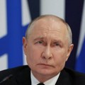 Centralna izborna komisija u Rusiji saopštila da 58 odsto birača podržava Putinovu stranku