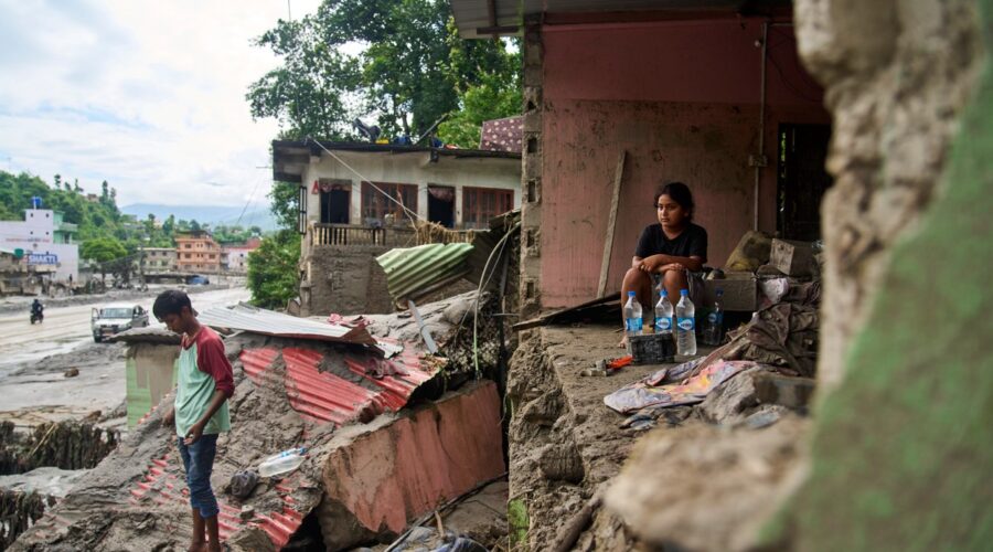 Crni bilans raste: Broj poginulih u poplavama u Nepalu i Kini premašio 1.000