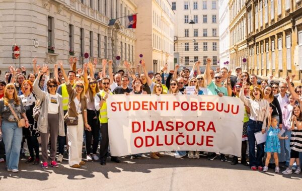 KOLUMNA, KOVAČEVIĆ: Kako je dijaspora na ovim izborima postala srce Srbije!
