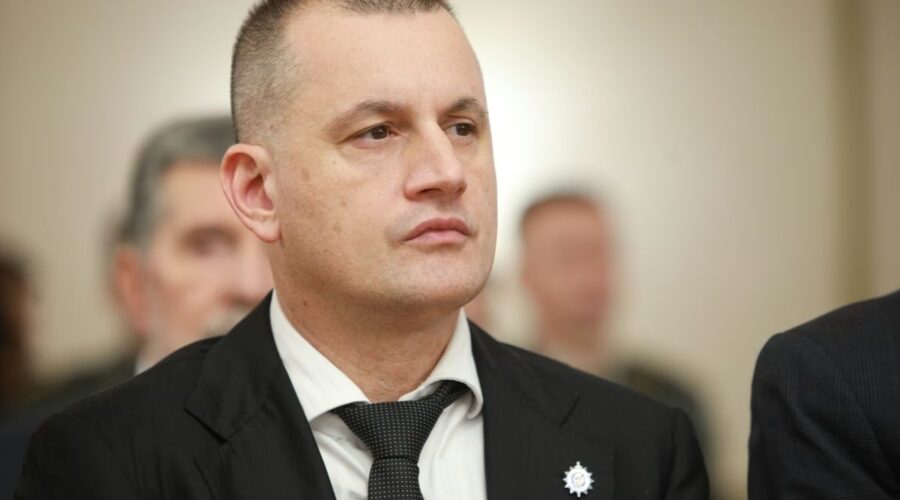 DONIRANI AUTOMOBILI POSTALI SPORNI: Ambasada SAD traži oduzimanje dva vozila od beogradskog VJT zbog nenamenskog korišćenja!
