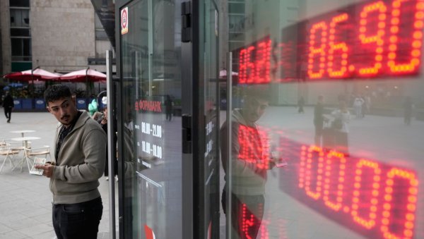 RUSIJA JE FINANSIJSKI SUVERENA Путин: Дигитална рубља – пуноправни инструмент плаћања у Русији